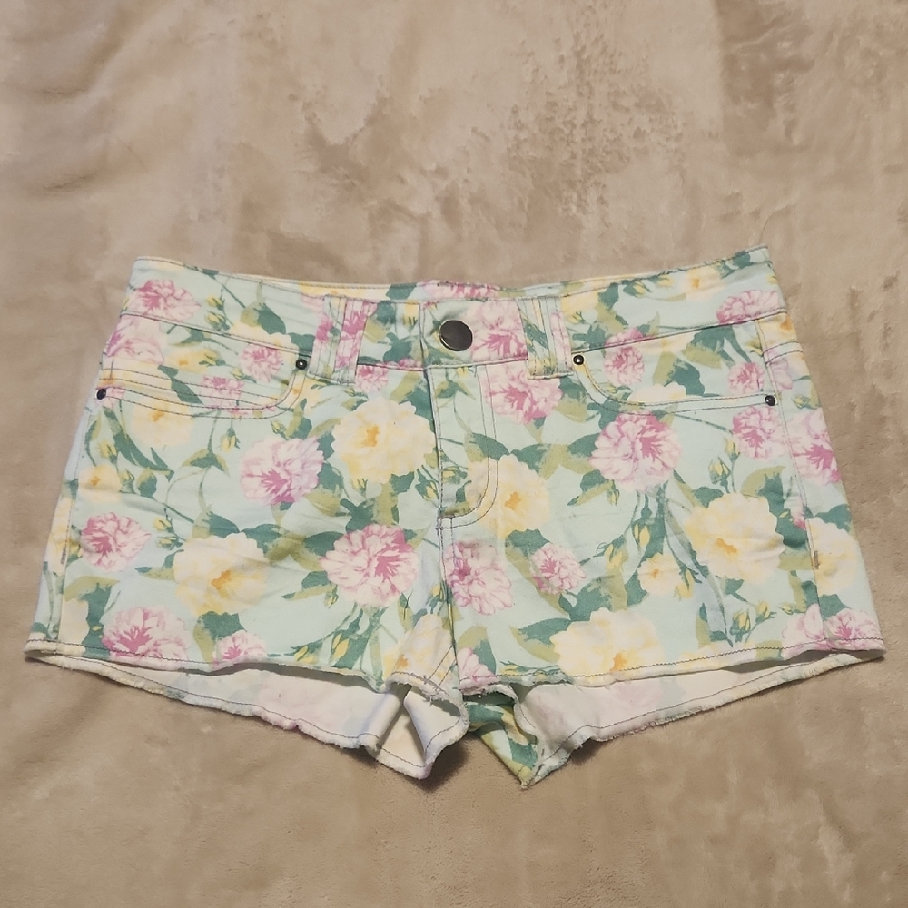 Forever 21 floral shorts